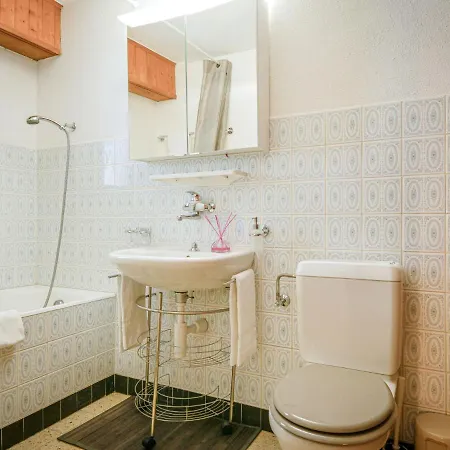 Dent Favre A 5 By Interhome Овронна